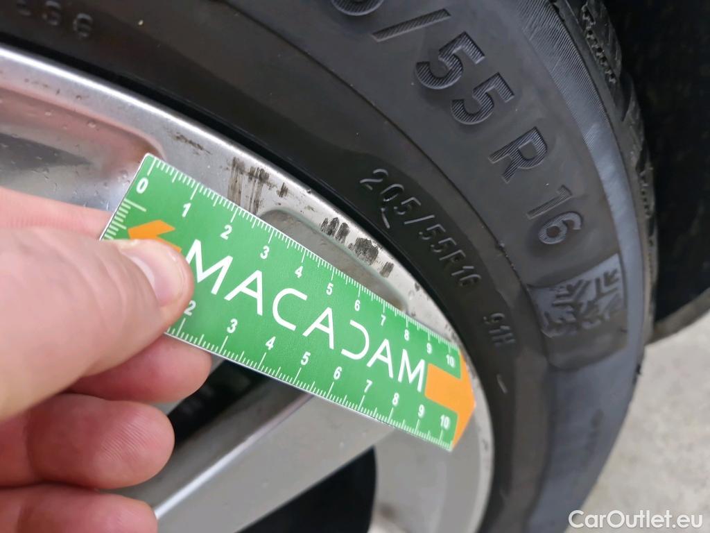  Peugeot  308  Active Business 1.5 HDI 100CV BVM6 E6dT #39