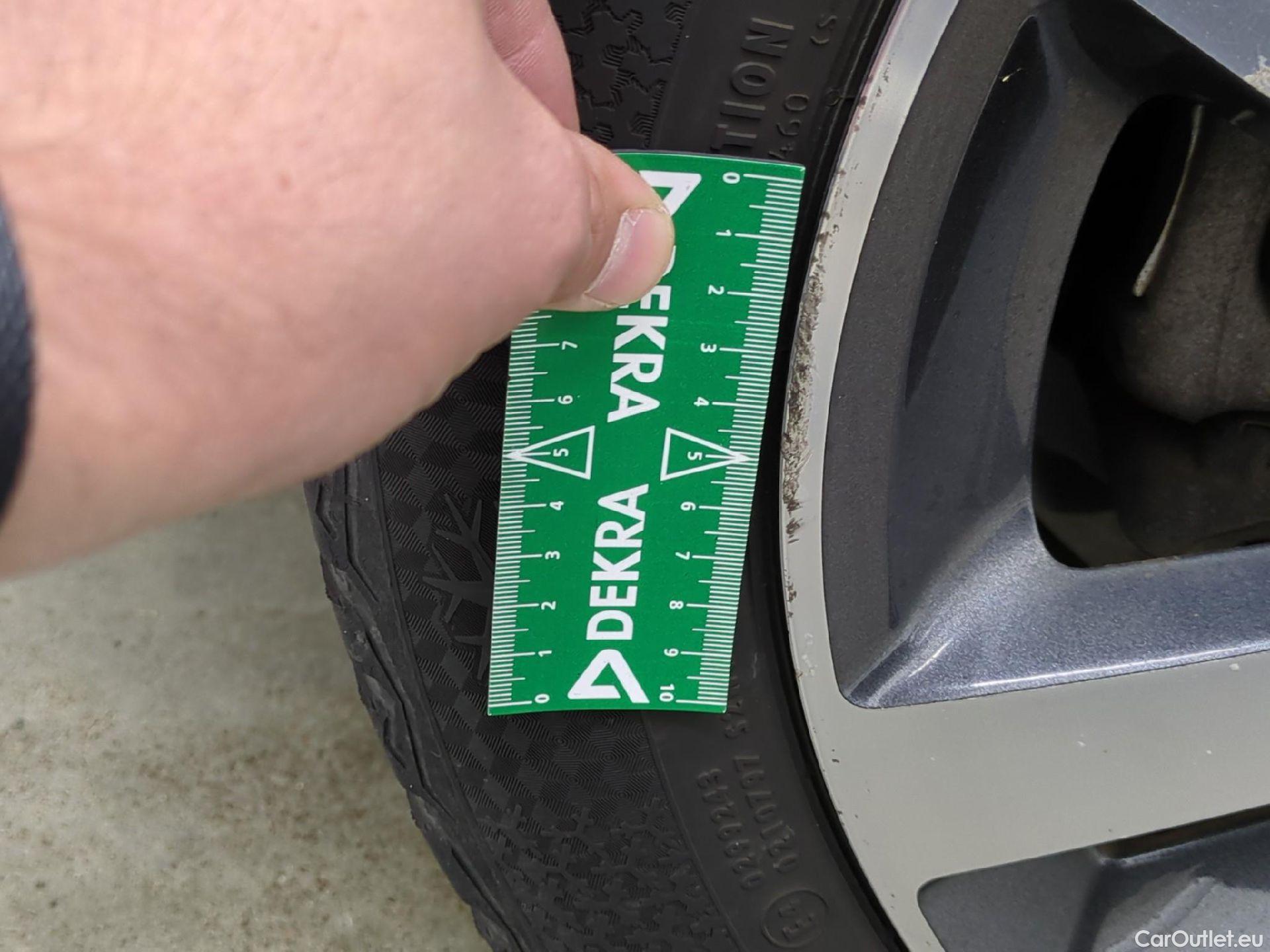  Peugeot  308  Allure 1.5 HDi 130CV BVM6 E6d #27