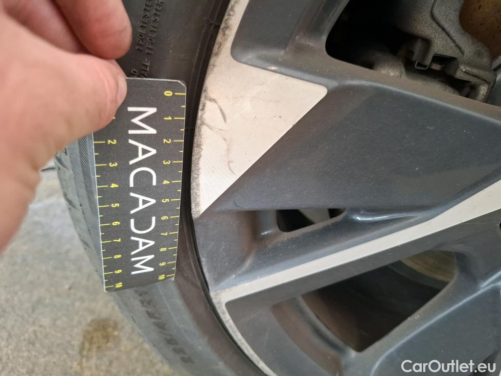  Peugeot  308  Allure Pack 1.5 HDi 130CV BVA8 E6d #85