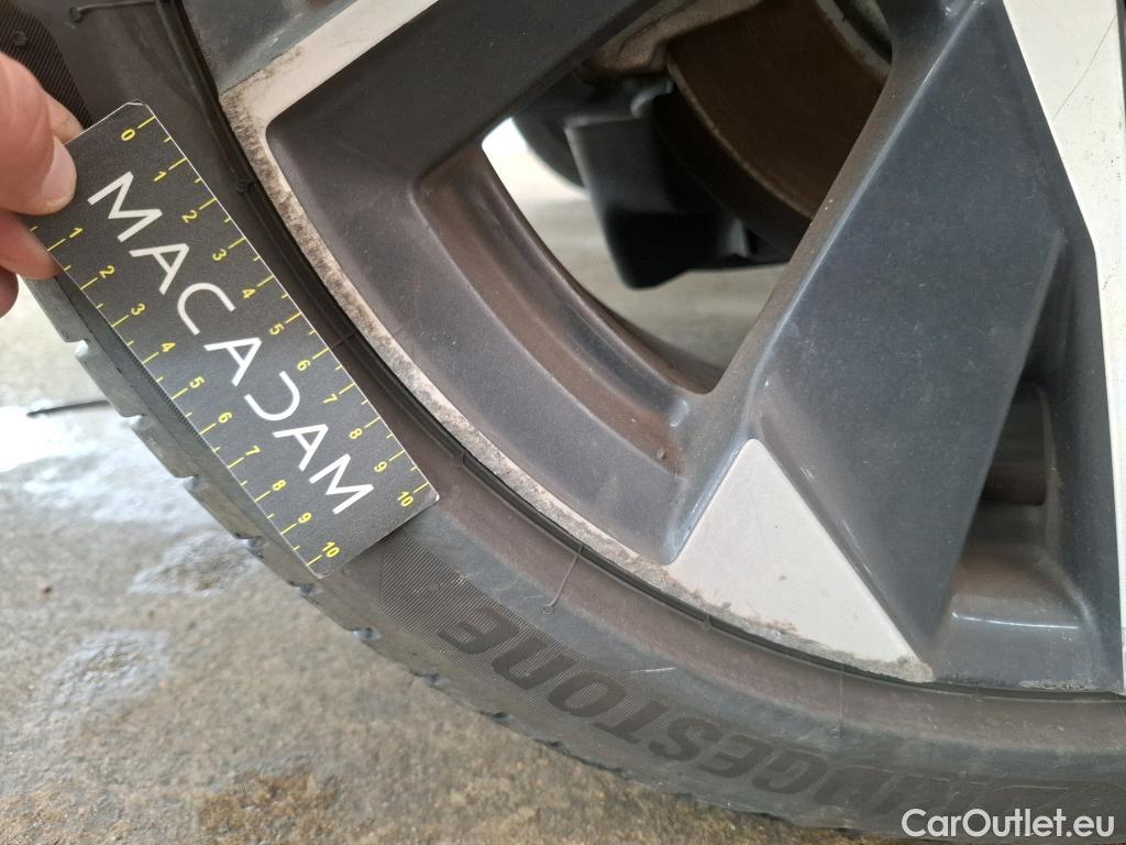  Peugeot  308  Allure Pack 1.5 HDi 130CV BVA8 E6d #86