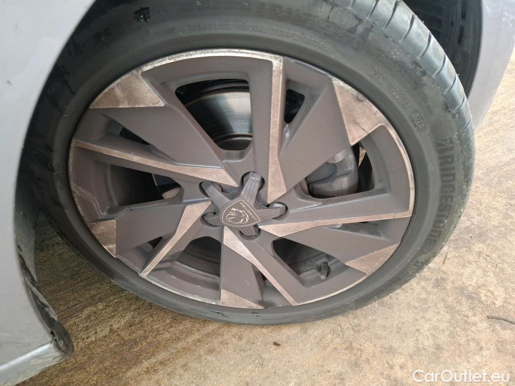  Peugeot  308  Allure Pack 1.5 HDi 130CV BVA8 E6d #76