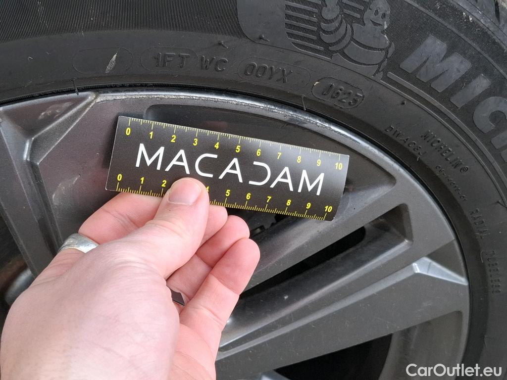  Peugeot  308 PEUGEOT  SW  2021  5P  Break BlueHDi 130 EAT8 ACTIVE PACK #23