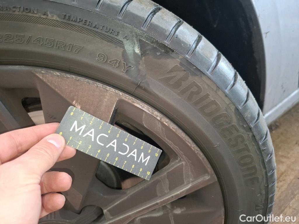  Peugeot  308  Allure Pack 1.5 HDi 130CV BVA8 E6d #66