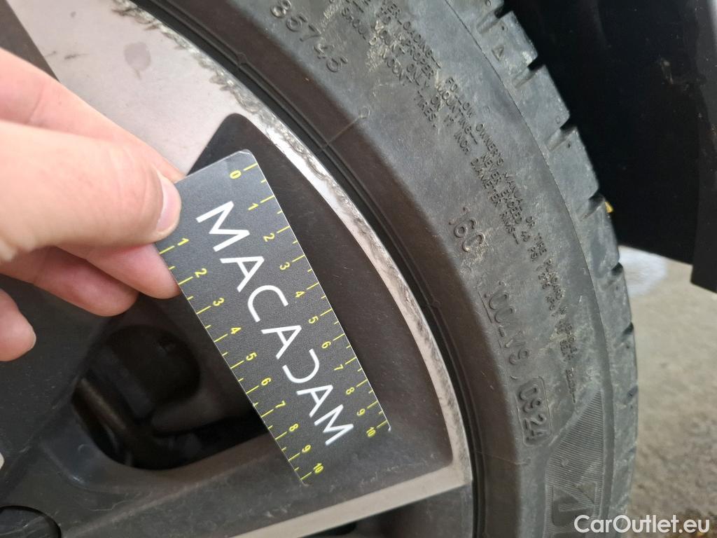  Peugeot  308  Allure Pack 1.5 HDi 130CV BVA8 E6d #71