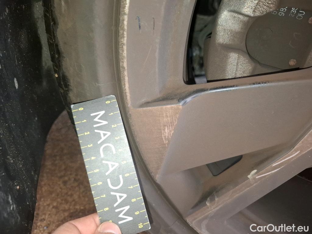  Peugeot  308  Allure Pack 1.5 HDi 130CV BVA8 E6d #63