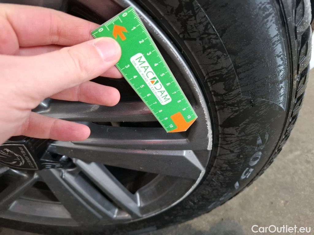  Peugeot  308  Active Pack 1.5 HDi 130CV BVA8 E6d #7