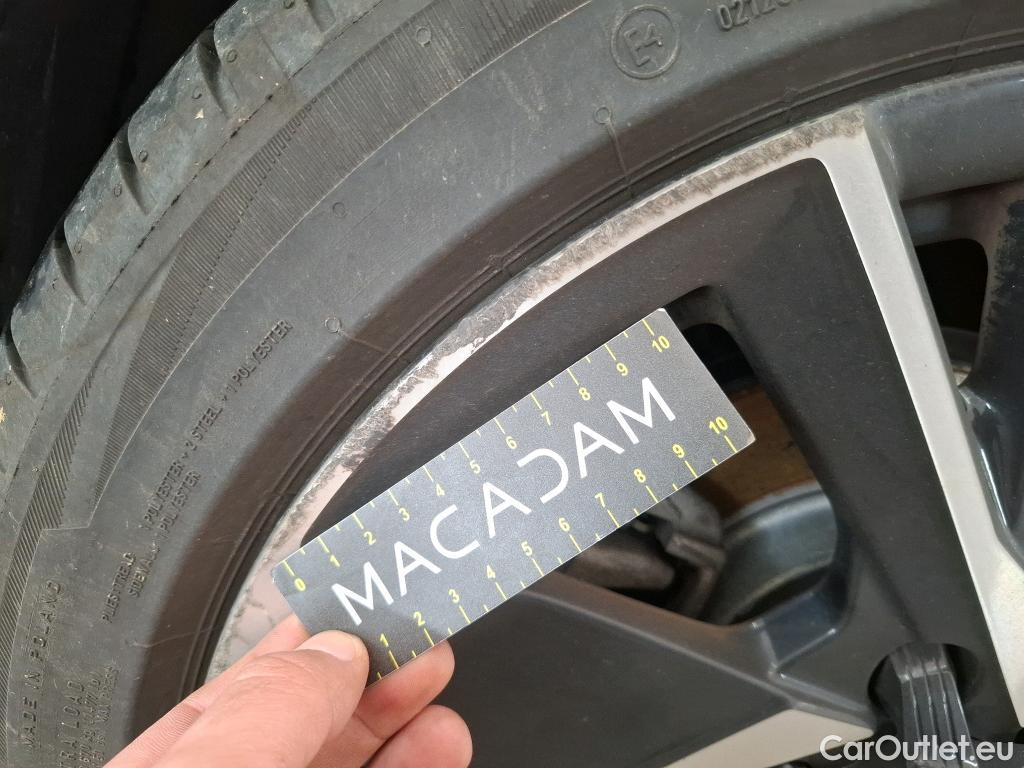  Peugeot  308  Allure Pack 1.5 HDi 130CV BVA8 E6d #84