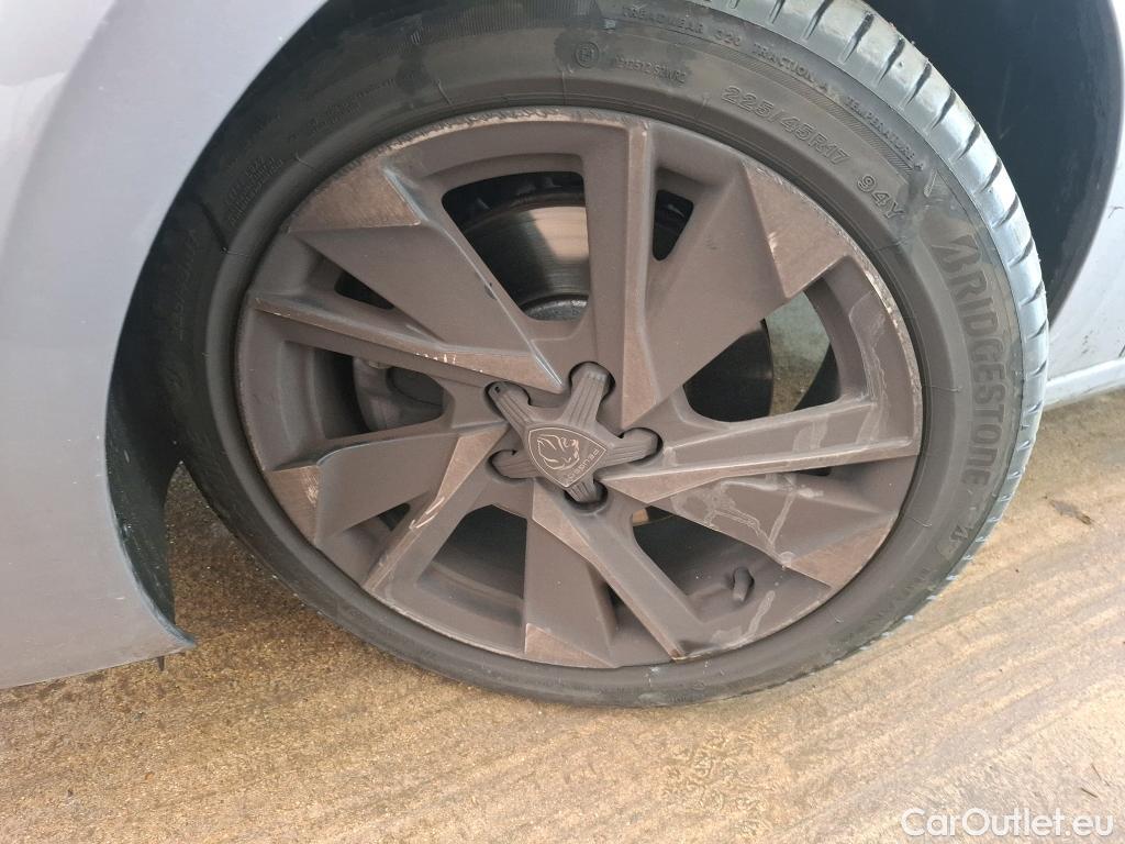  Peugeot  308  Allure Pack 1.5 HDi 130CV BVA8 E6d #59