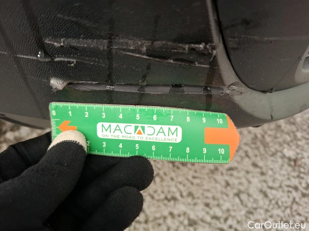  Volkswagen  Tiguan VOLKSWAGEN  / 2020 / 5P / SUV 2.0 TDI 150 BVM6 Active(SP) #17