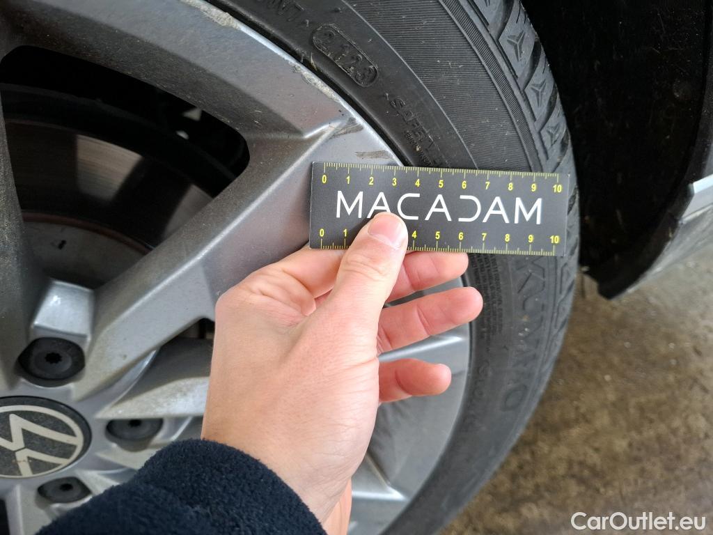  Volkswagen  Passat VOLKSWAGEN  SW / 2019 / 5P / Break 1.5 TSI 150 ACT OPF DSG7 SW LOUNGE #33