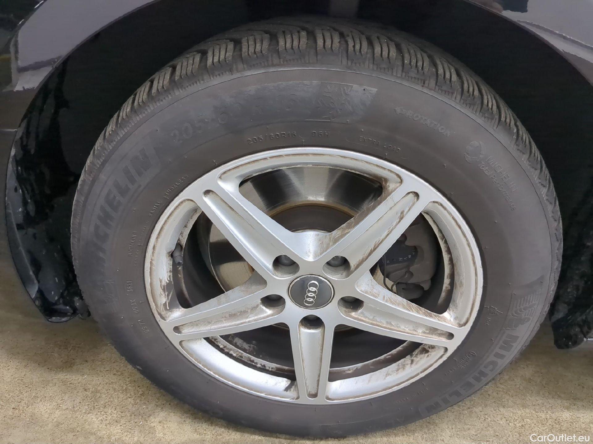  Audi  A4  Lim. 35 TDI Business line 2.0 TDI 165CV BVA7 E6d #2