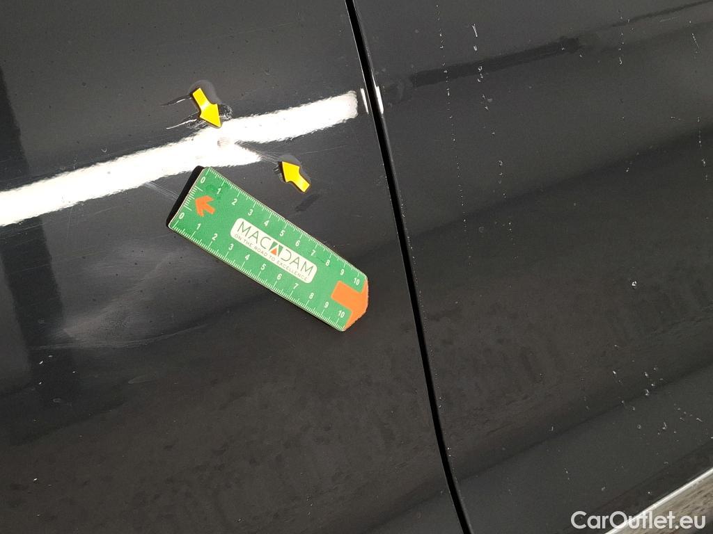  Volkswagen  Tiguan VOLKSWAGEN  / 2020 / 5P / SUV 2.0 TDI 150 BVM6 Active(SP) #28