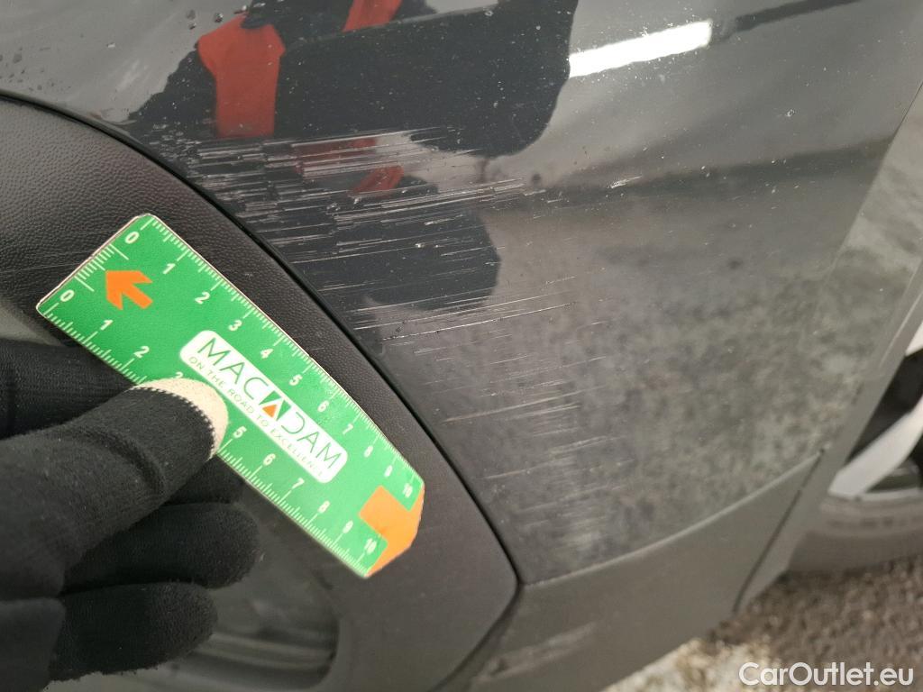  Volkswagen  Tiguan VOLKSWAGEN  / 2020 / 5P / SUV 2.0 TDI 150 BVM6 Active(SP) #25