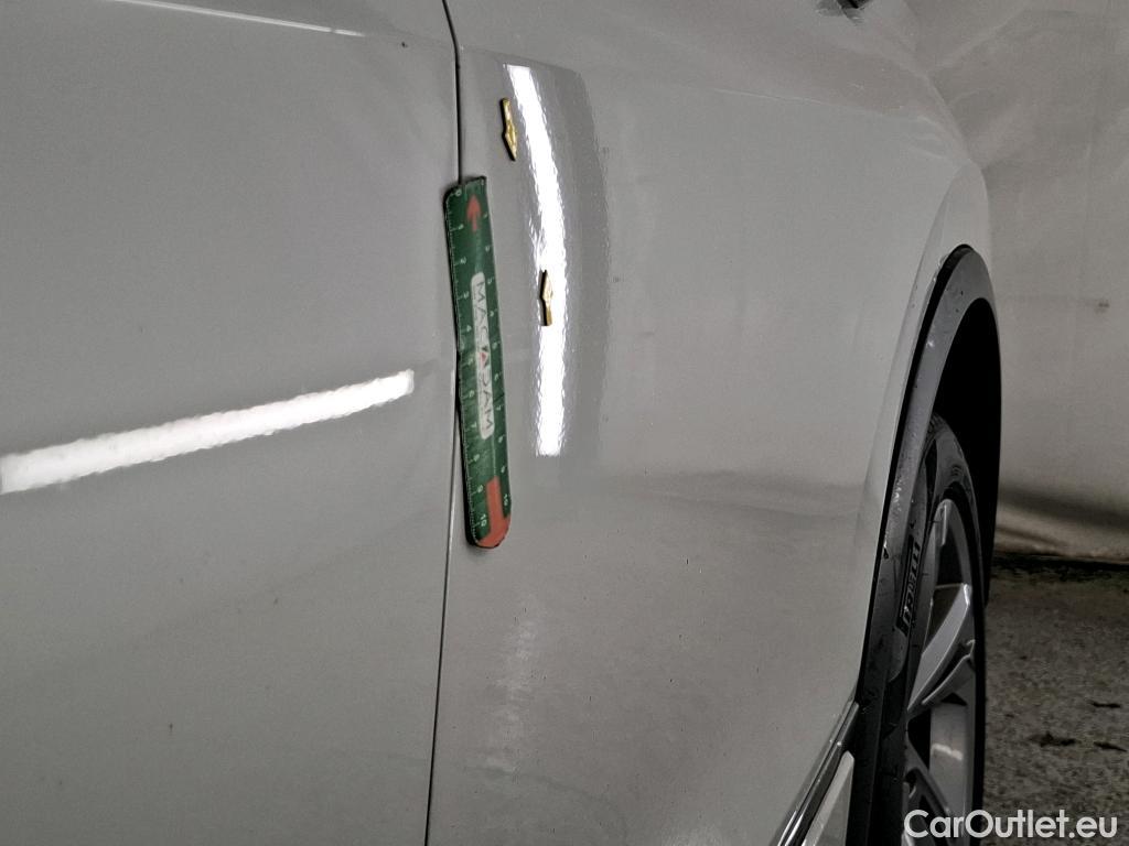  Volkswagen  Tiguan VOLKSWAGEN  / 2020 / 5P / SUV 2.0 TDI 200 DSG7 R-Line Exclusive 4Mo #19