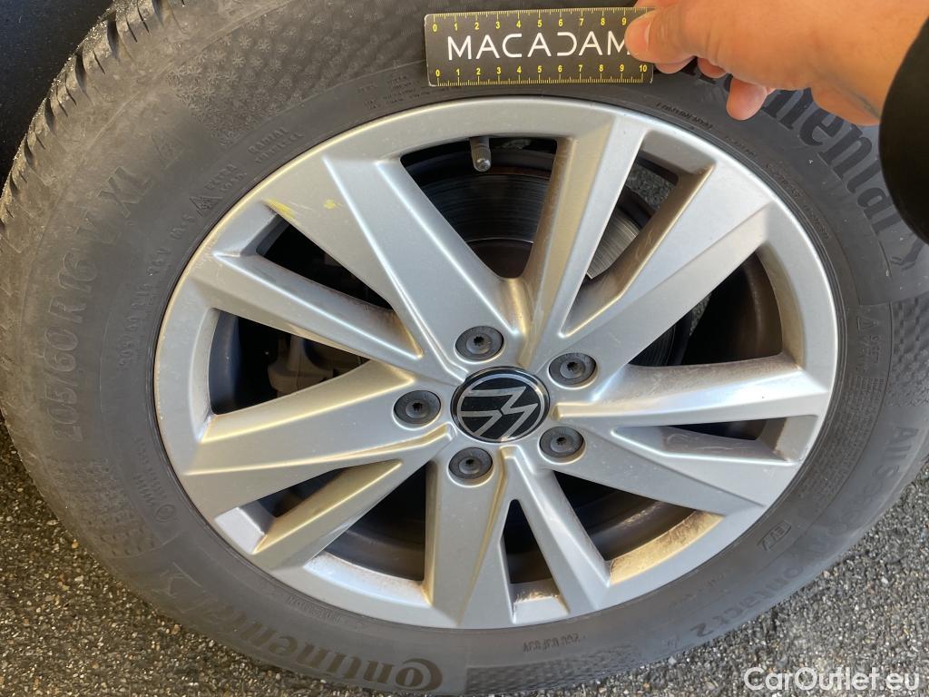  Volkswagen  Touran  Lounge Business BMT/Start-Stopp 2.0 TDI 120CV BVM6 7 Sieges E6d #16