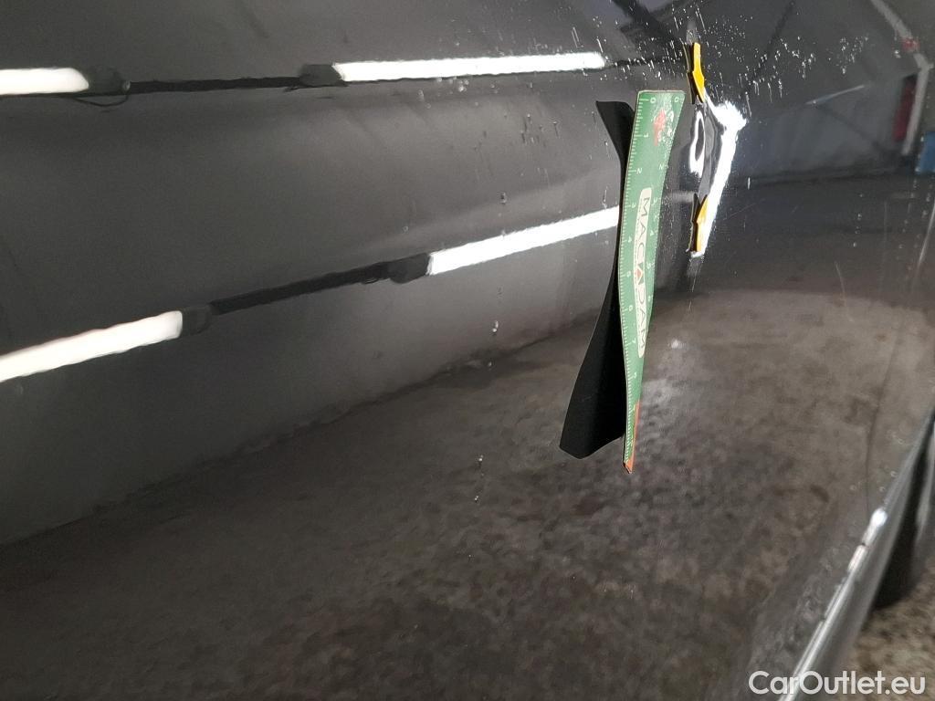  Volkswagen  Tiguan VOLKSWAGEN  / 2020 / 5P / SUV 2.0 TDI 150 BVM6 Active(SP) #8