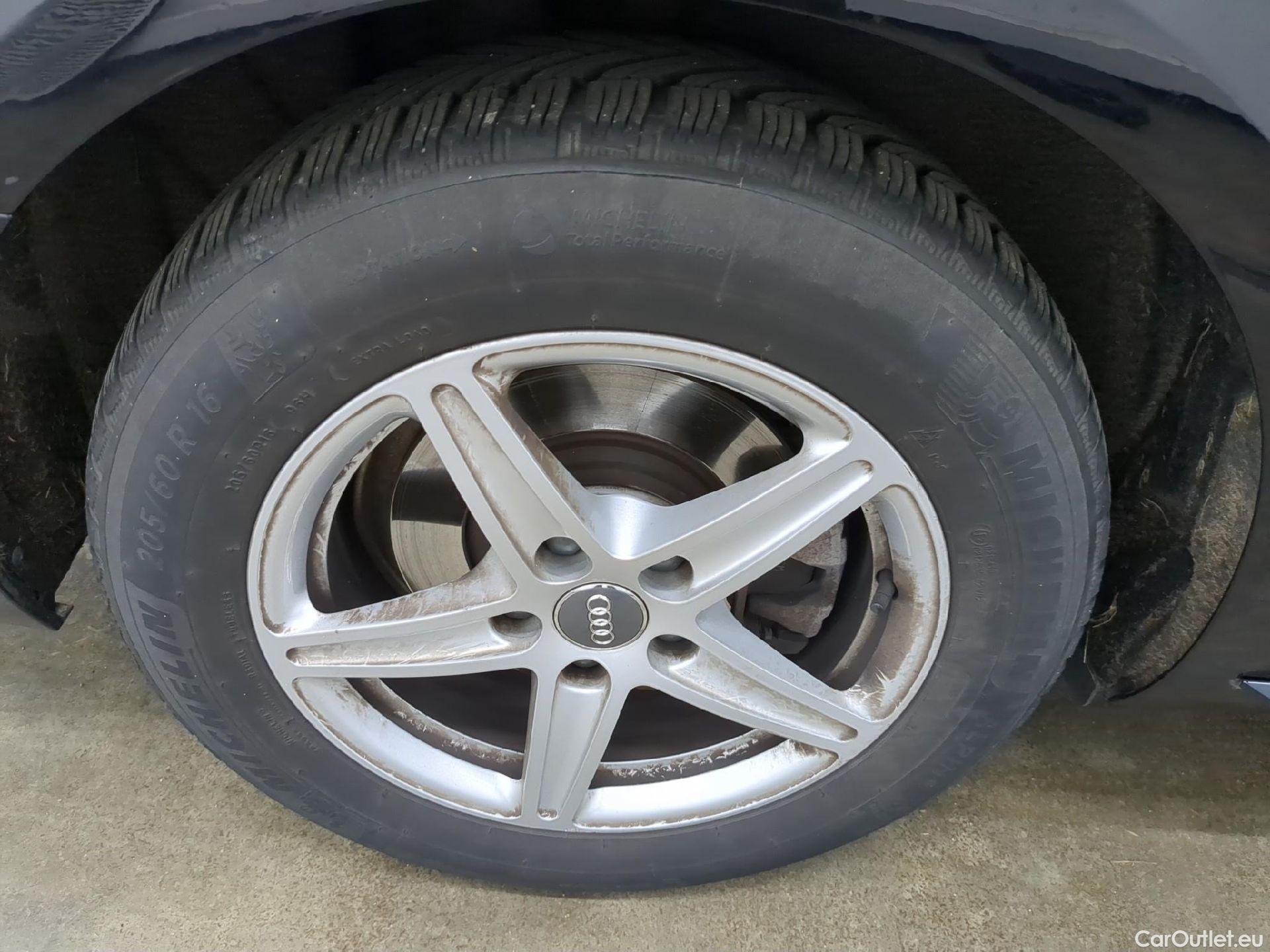  Audi  A4  Lim. 35 TDI Business line 2.0 TDI 165CV BVA7 E6d #4