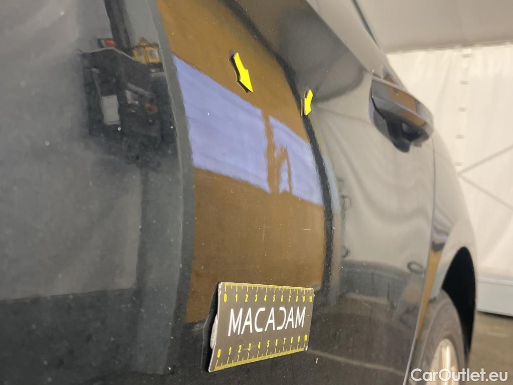  Audi  A4  Avant 30 TDI Business Line 2.0 TDI 135CV BVA7 E6d #3