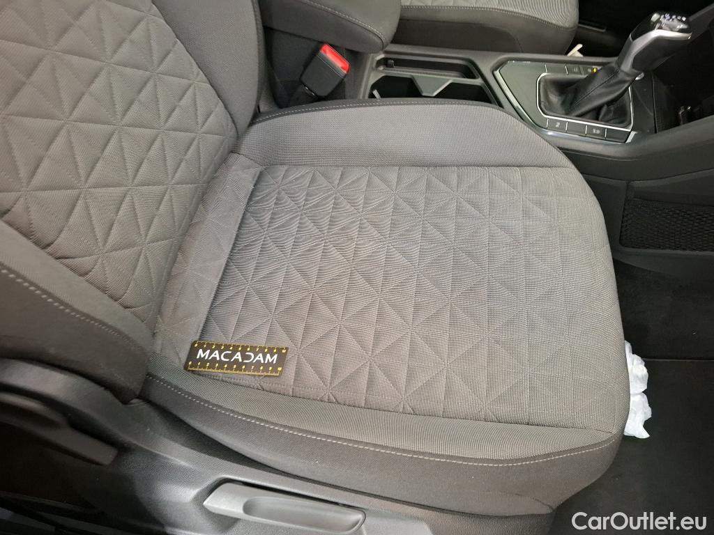  Volkswagen  Tiguan VOLKSWAGEN  / 2020 / 5P / SUV 2.0 TDI 150 DSG7 Life Business #17