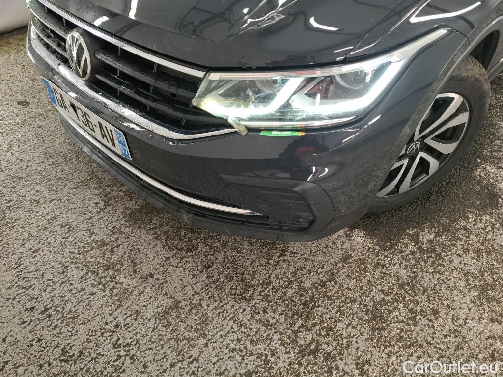  Volkswagen  Tiguan VOLKSWAGEN  / 2020 / 5P / SUV 2.0 TDI 150 BVM6 Active(SP) #1