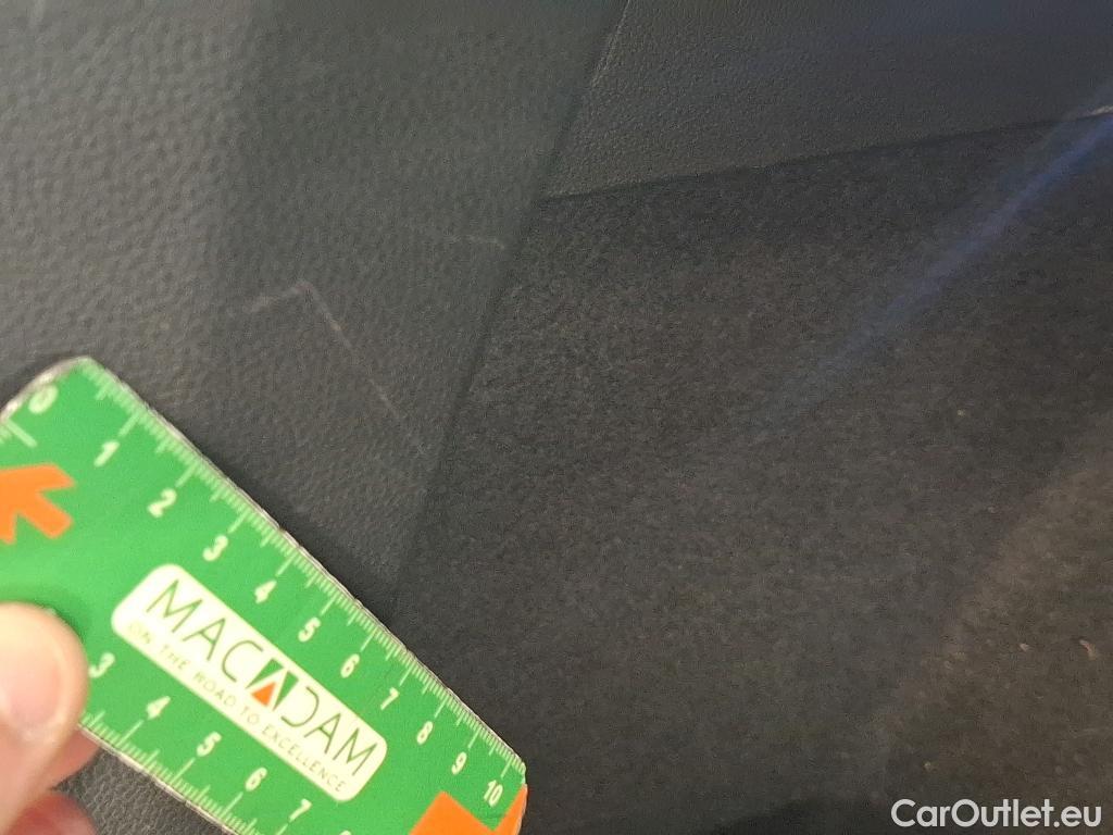  Volkswagen  Tiguan VOLKSWAGEN  / 2020 / 5P / SUV 2.0 TDI 200 DSG7 R-Line Exclusive 4Mo #14