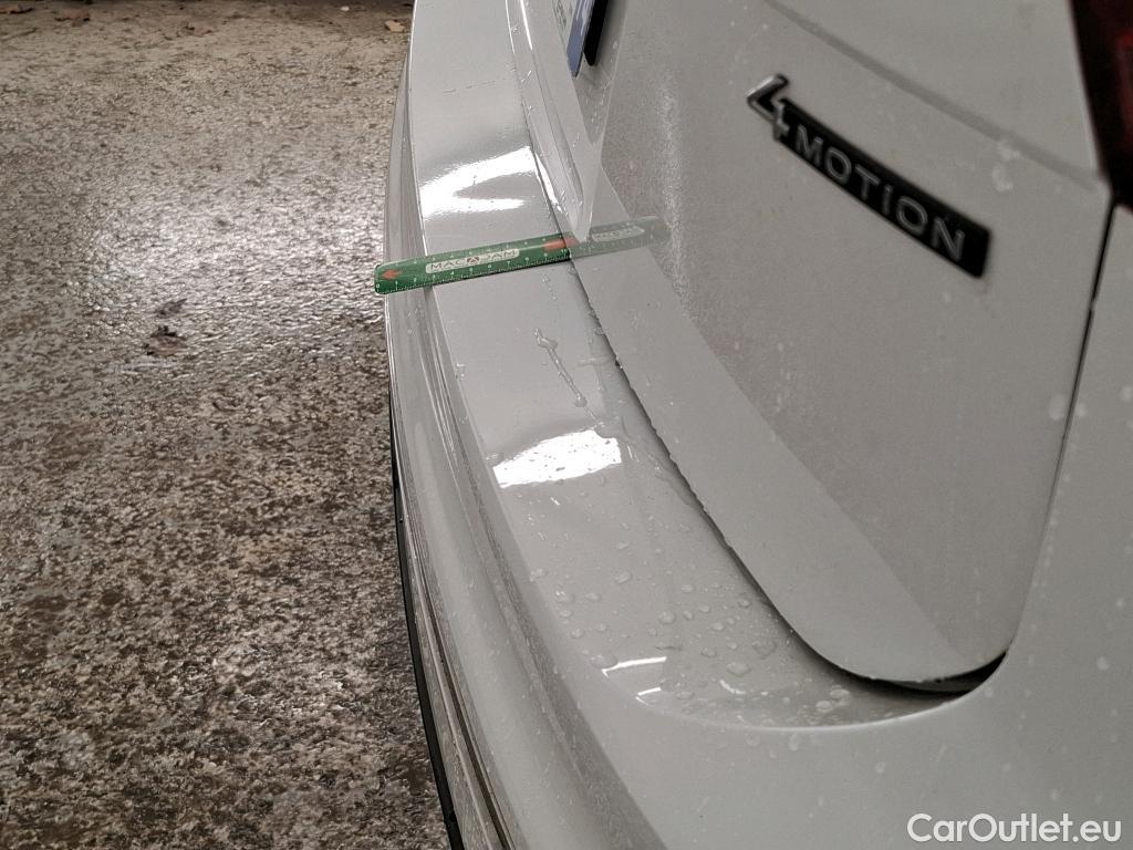  Volkswagen  Tiguan VOLKSWAGEN  / 2020 / 5P / SUV 2.0 TDI 200 DSG7 R-Line Exclusive 4Mo #6