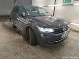  Volkswagen  Tiguan VOLKSWAGEN  / 2020 / 5P / SUV 2.0 TDI 150 BVM6 Active(SP) #4