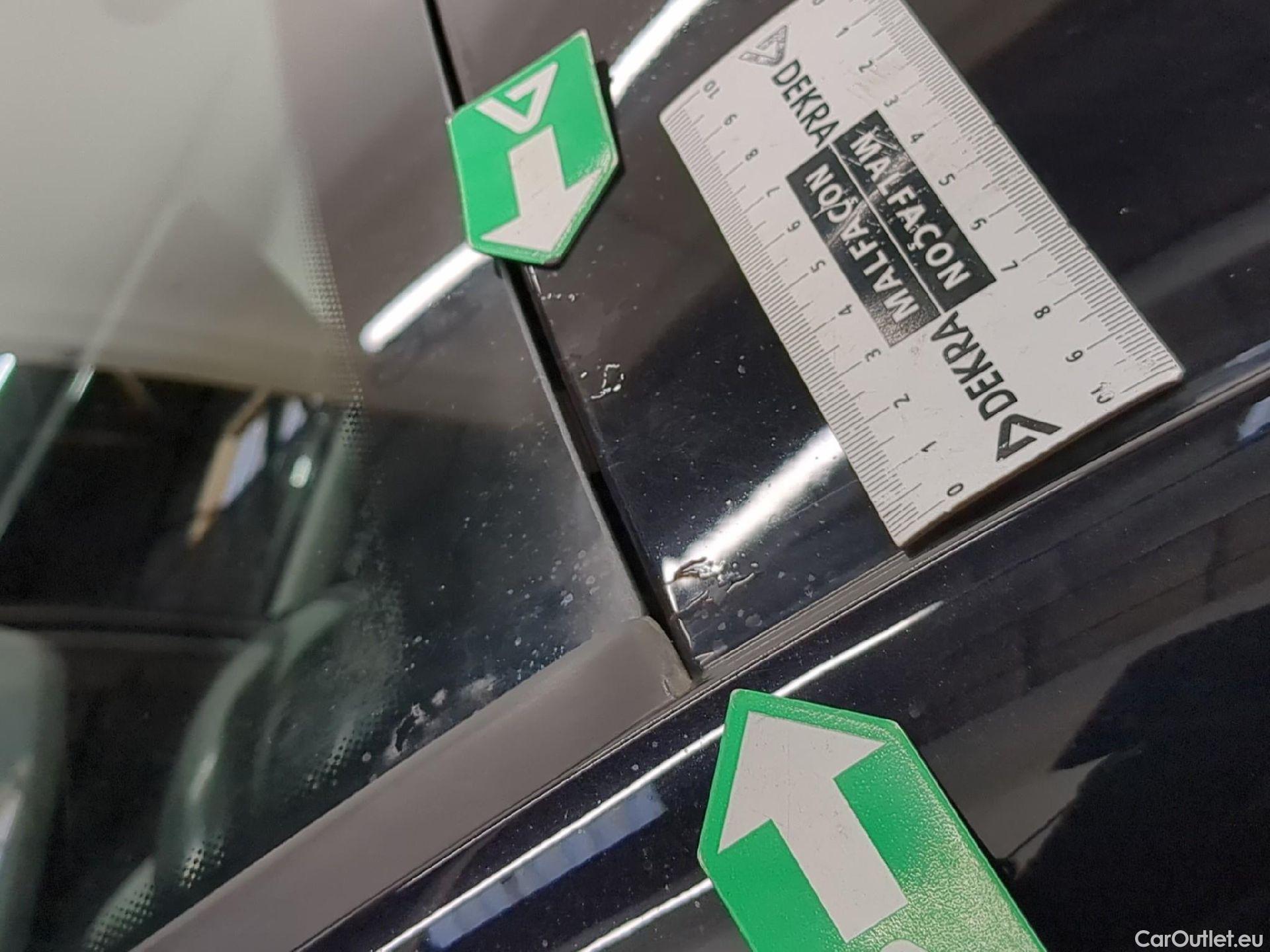  Volkswagen  Golf  VOLKSWAGEN / 2020 / 5P / Berline 2.0 TDI SCR 115 DSG7 Life Busi #28