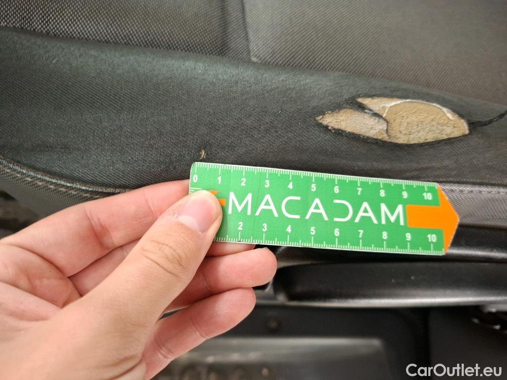  Renault  Master  III Fourgon L2H2 3 5 Grand Confort dCi 130CV BVM6 E6 #7