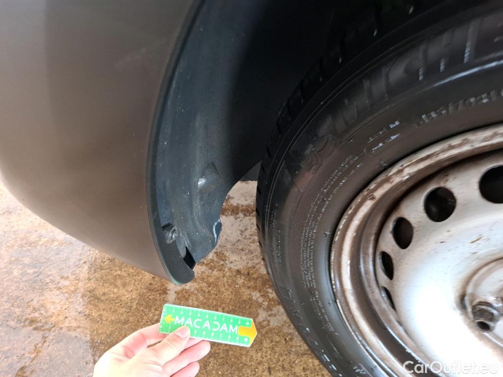  Renault  Kangoo  Express Compact Générique (L0) 1.5 dCi 75CV BVM5 E6 #24