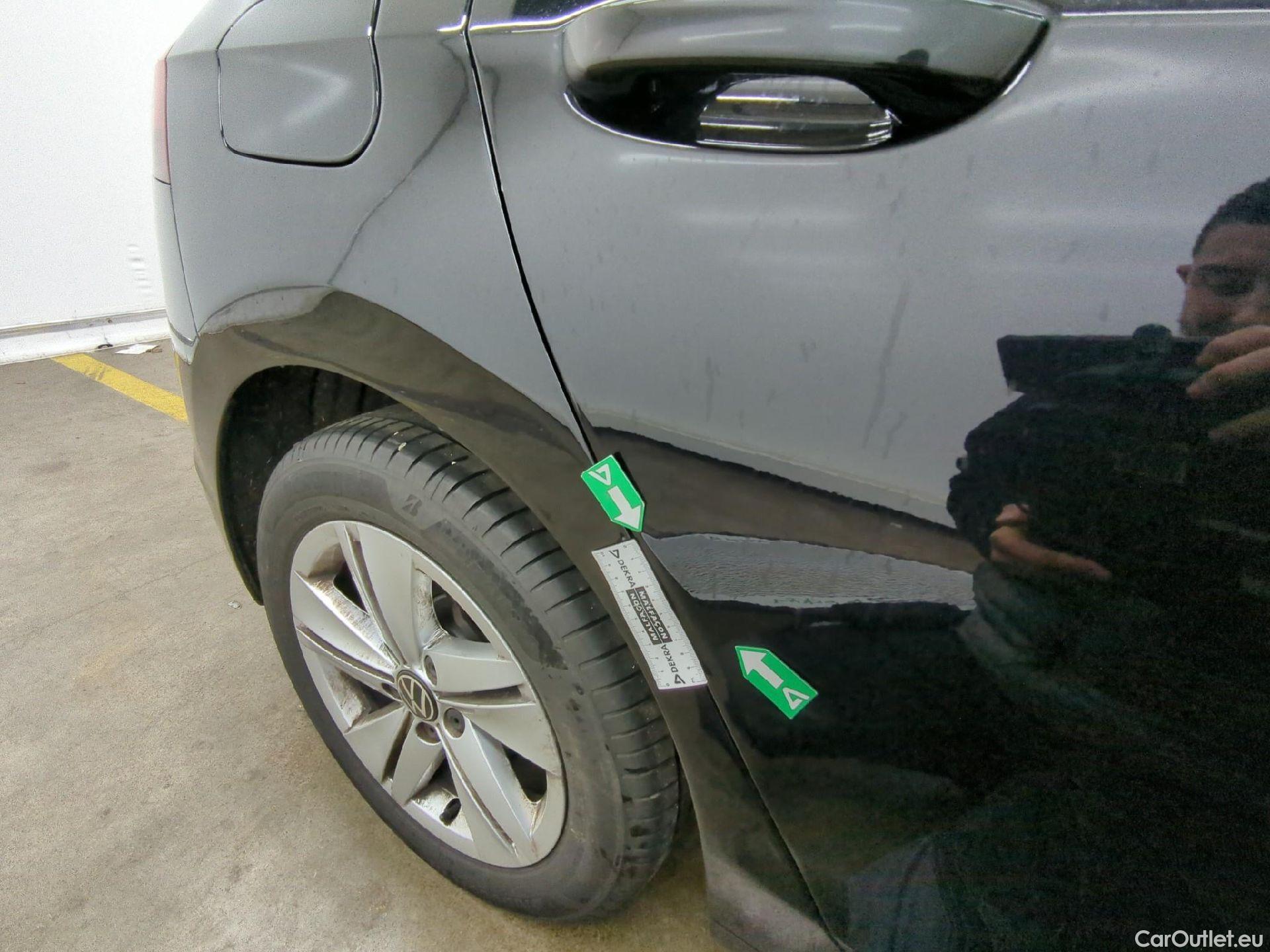  Volkswagen  Golf  VOLKSWAGEN / 2020 / 5P / Berline 2.0 TDI SCR 115 DSG7 Life Busi #17