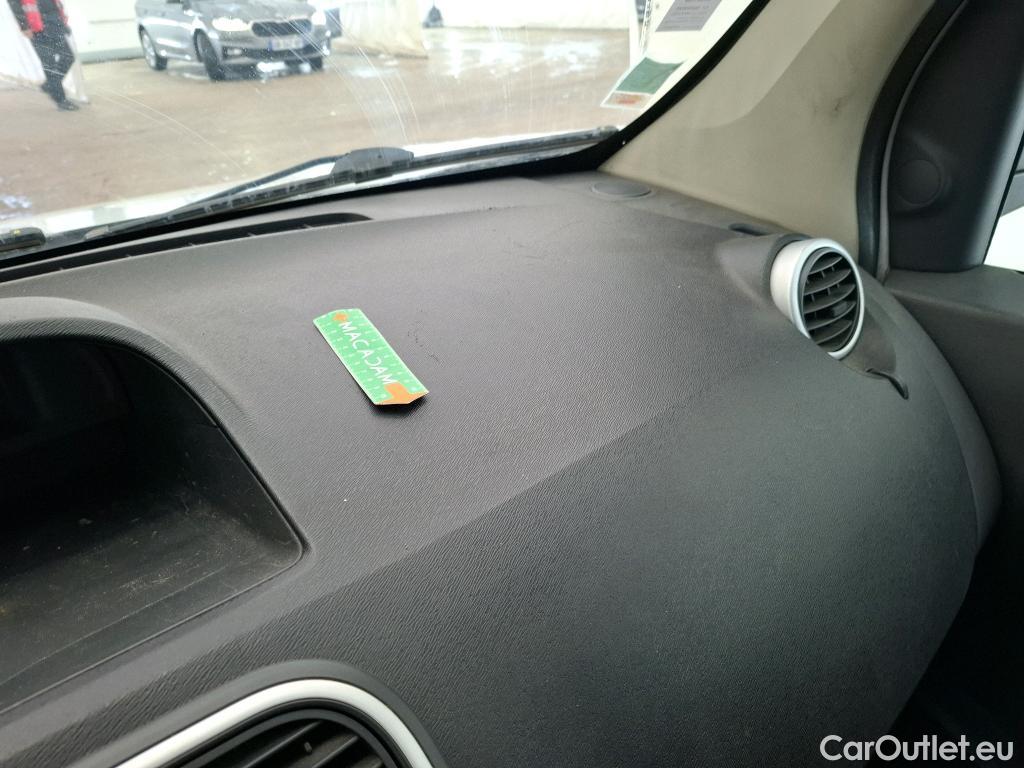  Renault  Kangoo  Express Compact Générique (L0) 1.5 dCi 75CV BVM5 E6 #21