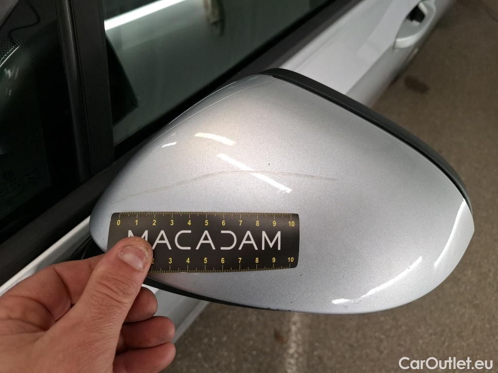  Volkswagen  Golf  VOLKSWAGEN / 2020 / 5P / Berline 1.5 eTSI OPF 150 DSG7 Life Busi 1st #29