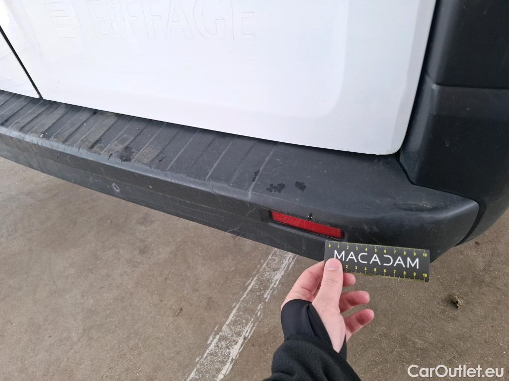  Renault  Trafic RENAULT  / 2019 / 4P / Fourgon tole NV FG GCF L2H1 1300 dCi 120 S&S #3