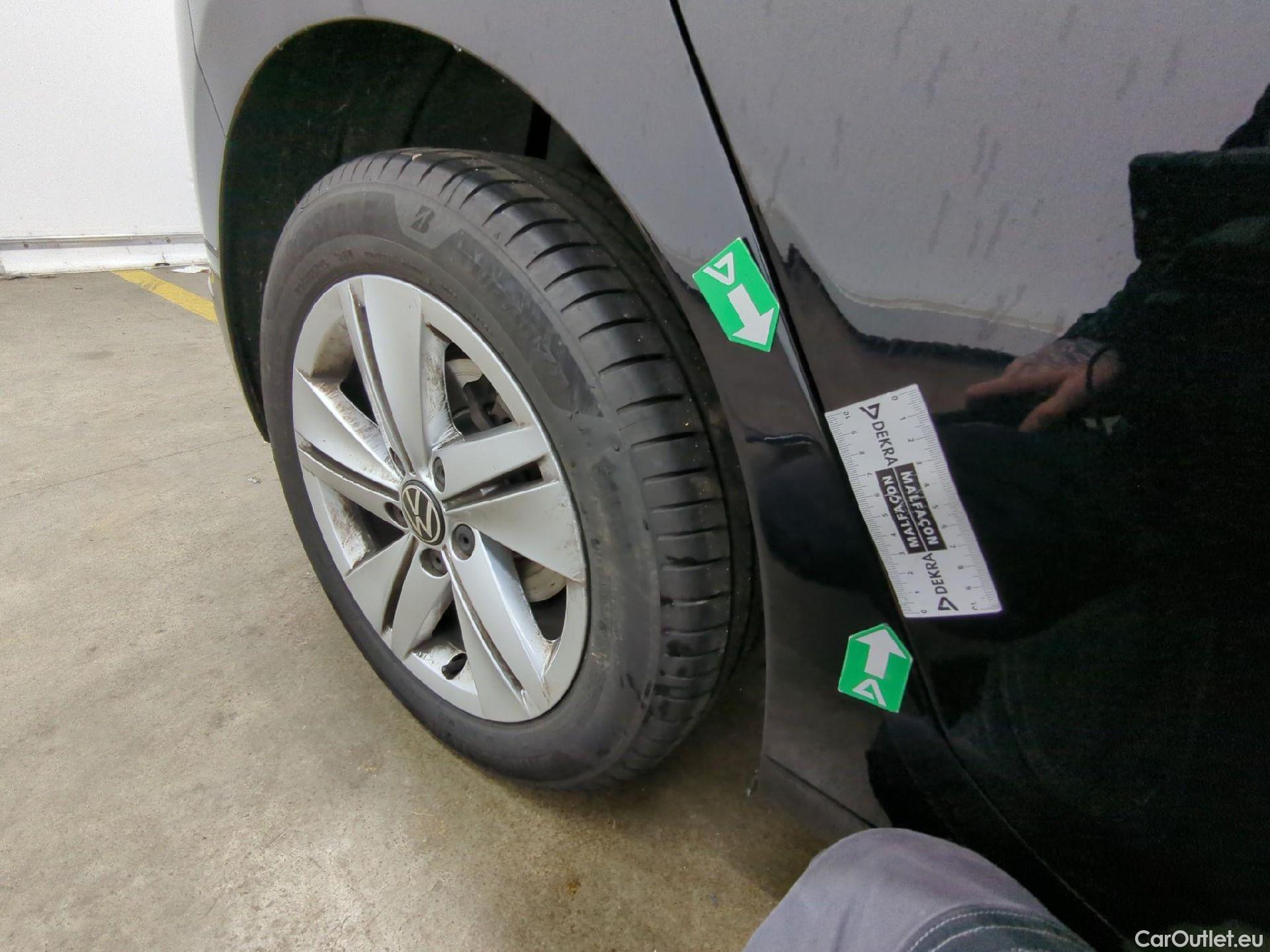  Volkswagen  Golf  VOLKSWAGEN / 2020 / 5P / Berline 2.0 TDI SCR 115 DSG7 Life Busi #12