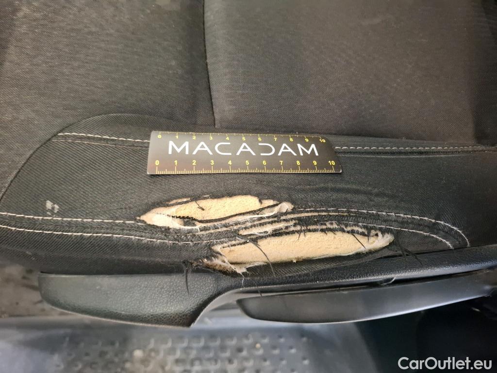  Renault  Trafic RENAULT  / 2019 / 4P / Fourgon tole NV FG GCF L2H1 1300 dCi 120 S&S #6