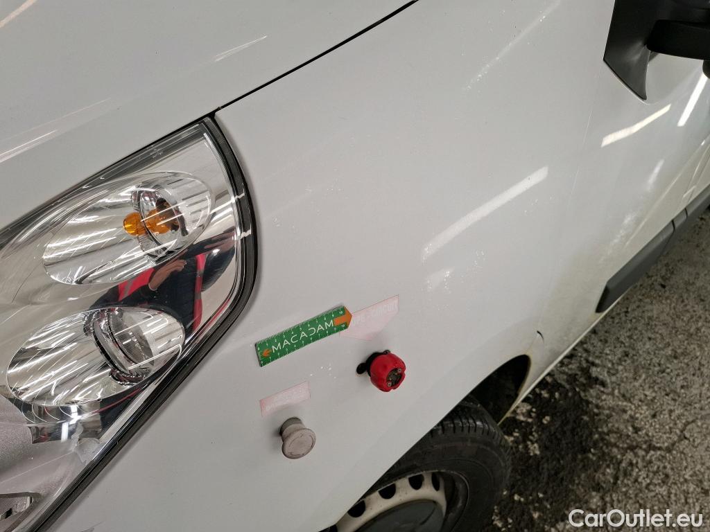  Renault  Master  III Fourgon L2H2 3 5 Grand Confort dCi 130CV BVM6 E6 #4