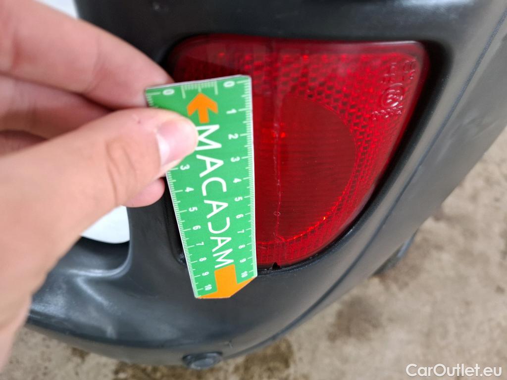  Renault  Kangoo  Express Compact Générique (L0) 1.5 dCi 75CV BVM5 E6 #33