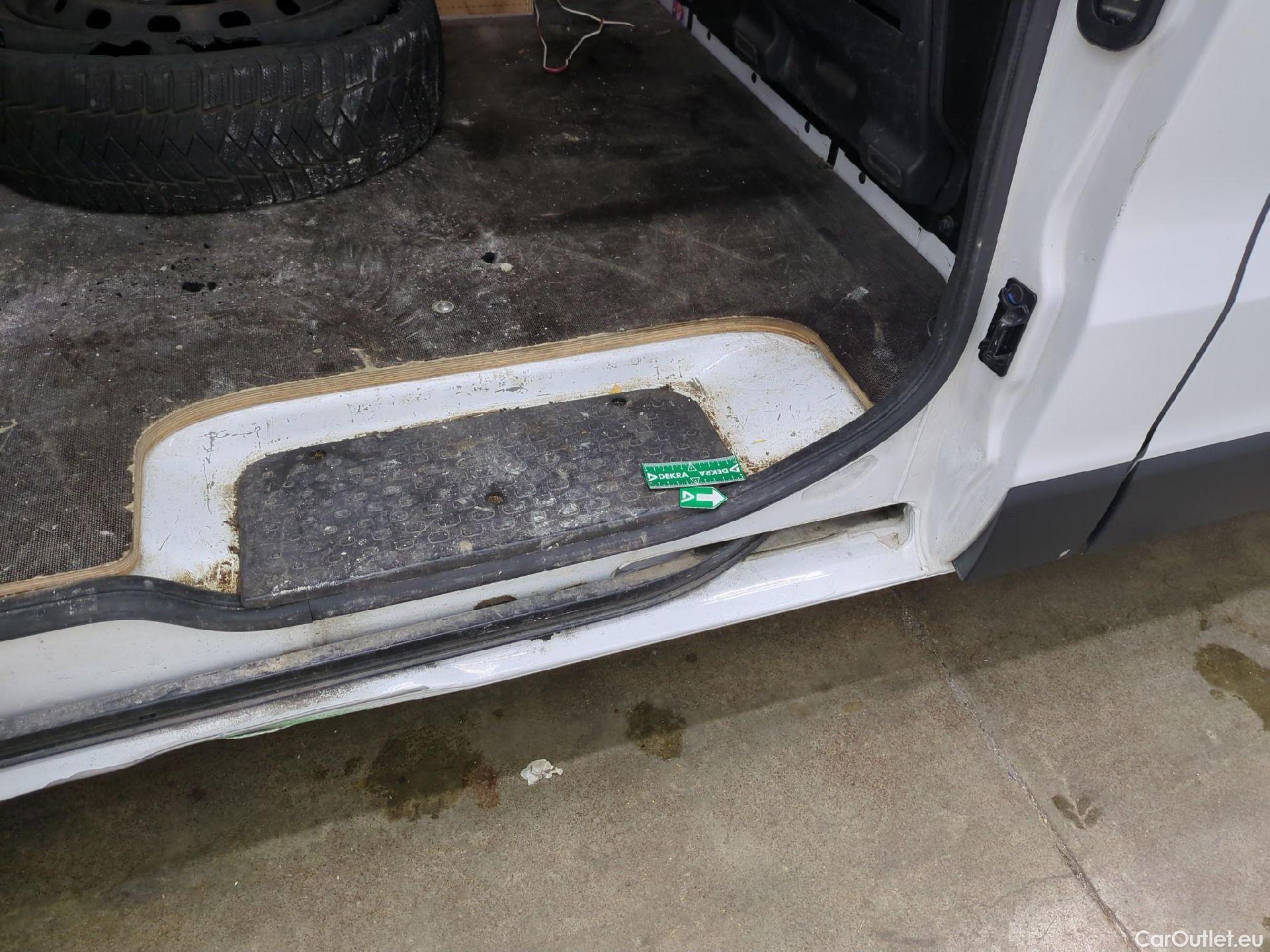  Renault  Trafic  Fourgon L1H1 1000 Confort 1.6 dCi #104