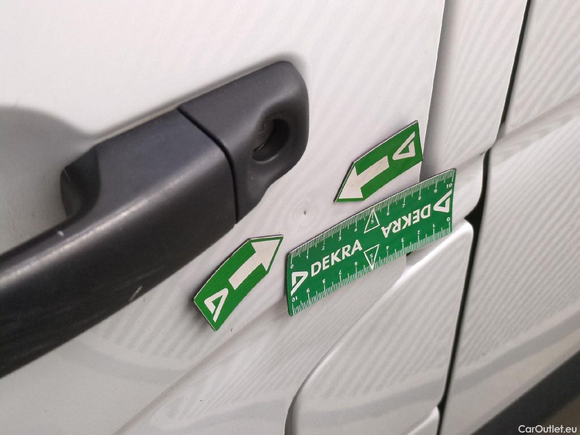  Renault  Master RENAULT  DC VU 4p Châssis double cabine DC GCf Trac F3500 L3 dCi 130 E6 #41