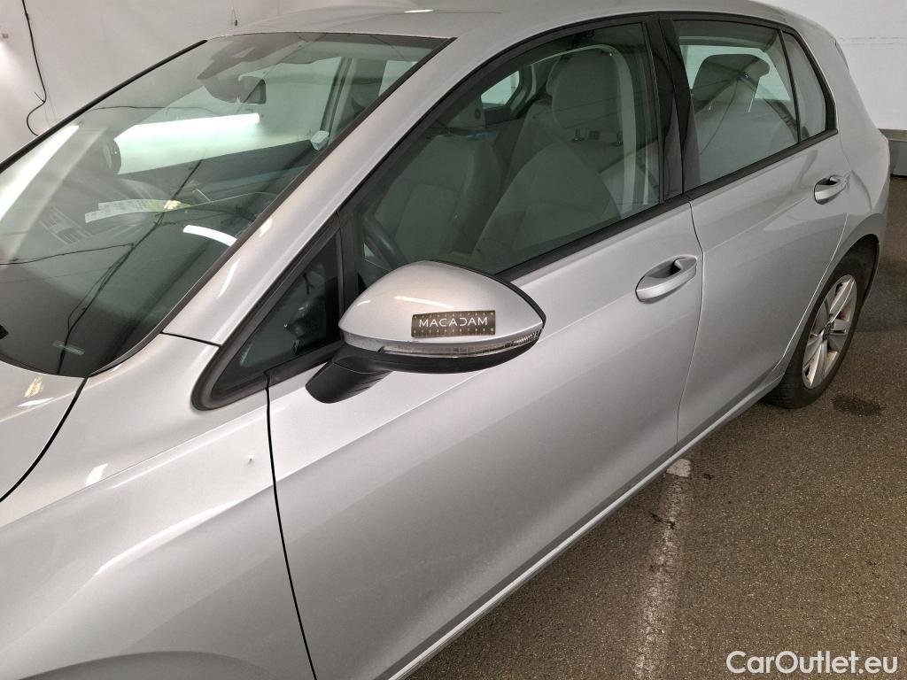  Volkswagen  Golf  VOLKSWAGEN / 2020 / 5P / Berline 1.5 eTSI OPF 150 DSG7 Life Busi 1st #28