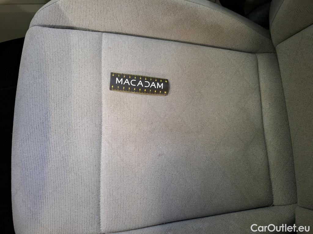  Volkswagen  Golf  VOLKSWAGEN / 2020 / 5P / Berline 1.5 eTSI OPF 150 DSG7 Life Busi 1st #23