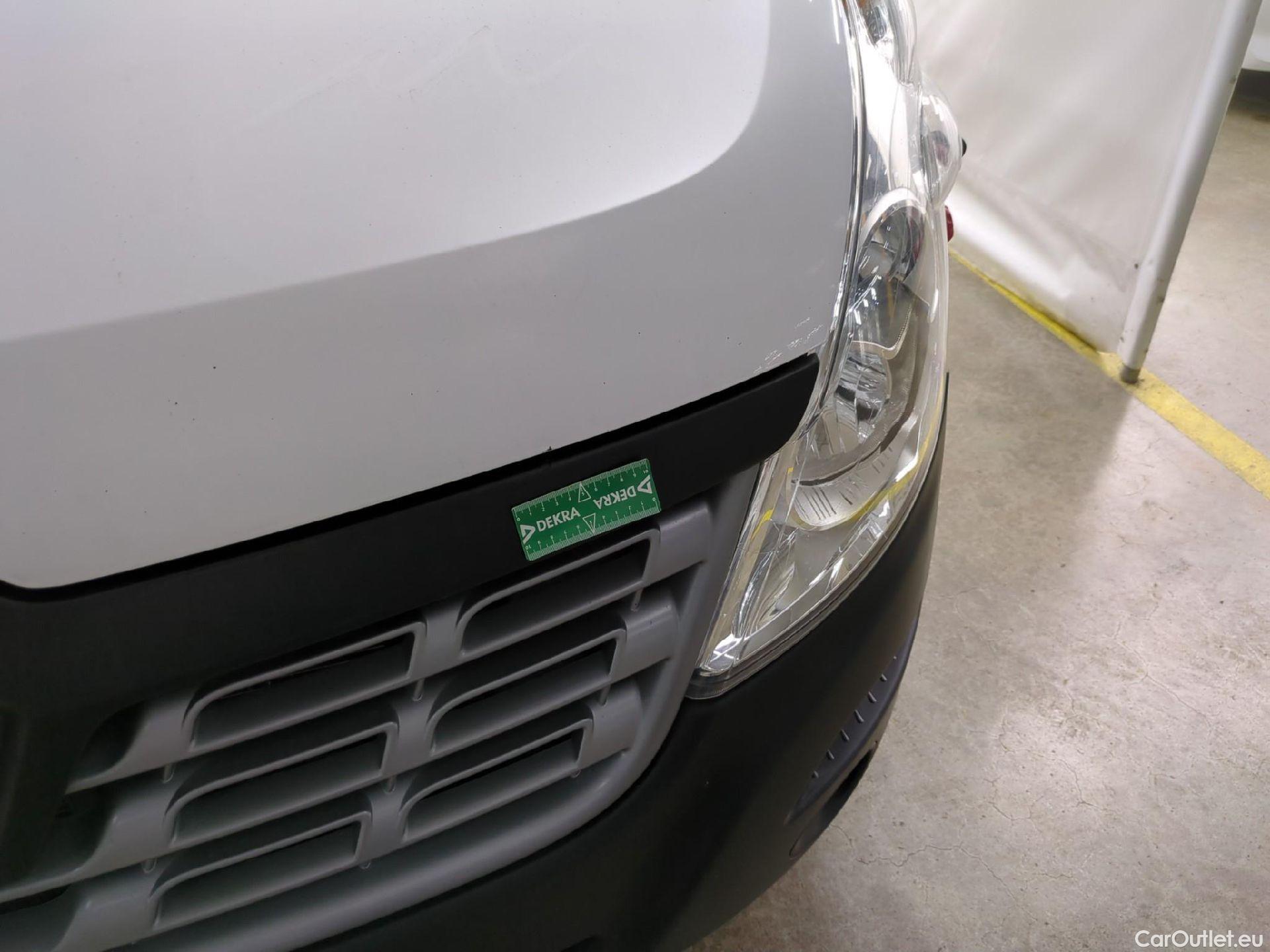  Renault  Master RENAULT  DC VU 4p Châssis double cabine DC GCf Trac F3500 L3 dCi 130 E6 #37