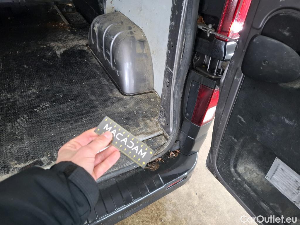  Renault  Trafic  Fourgon L1H1 1200 Confort 1.6 dCi #58