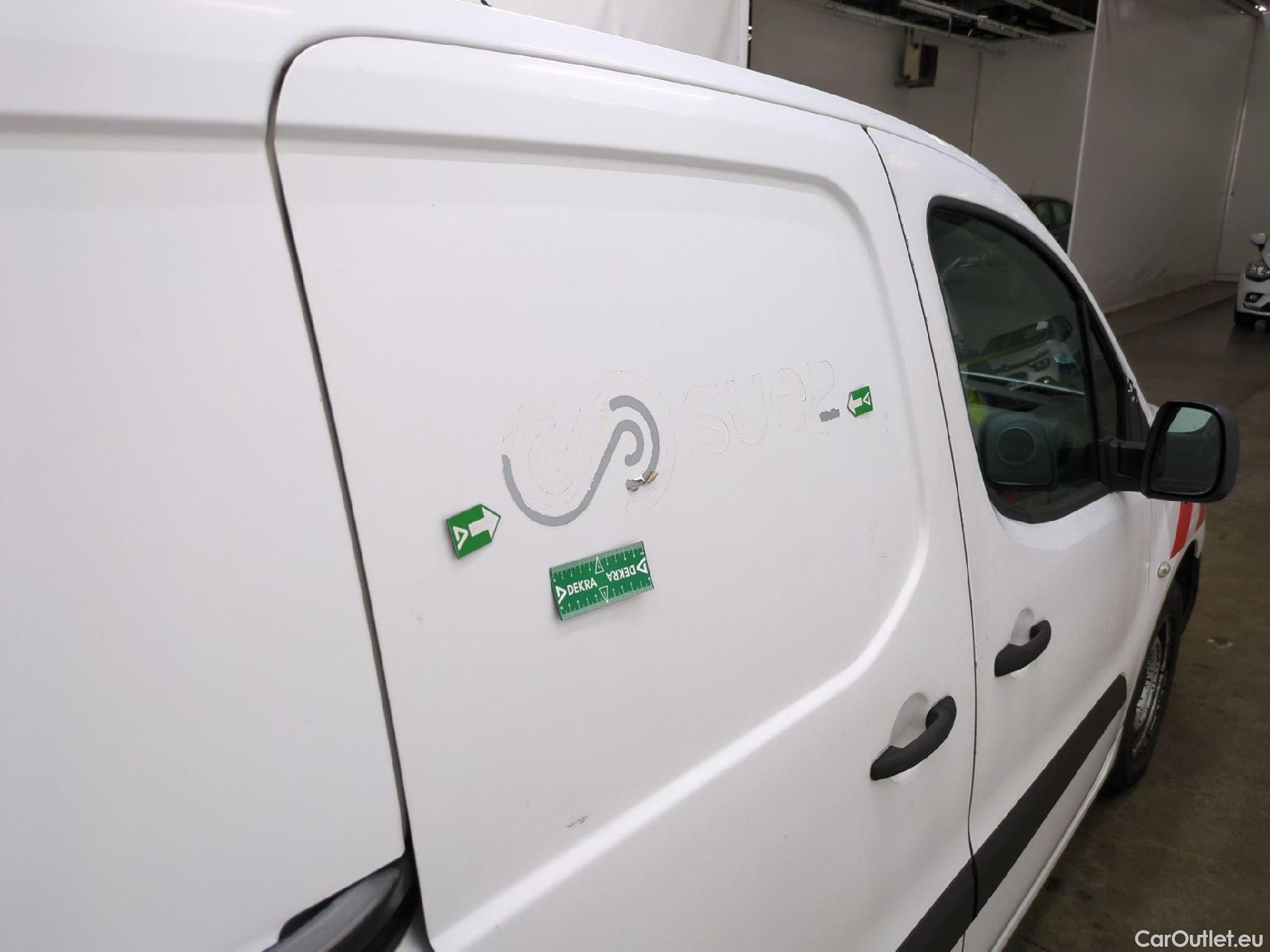  Citroen  Berlingo  Fourgon Club L1 (Court) 1.6 BlueHDi 100CV BVM5 E6 #17