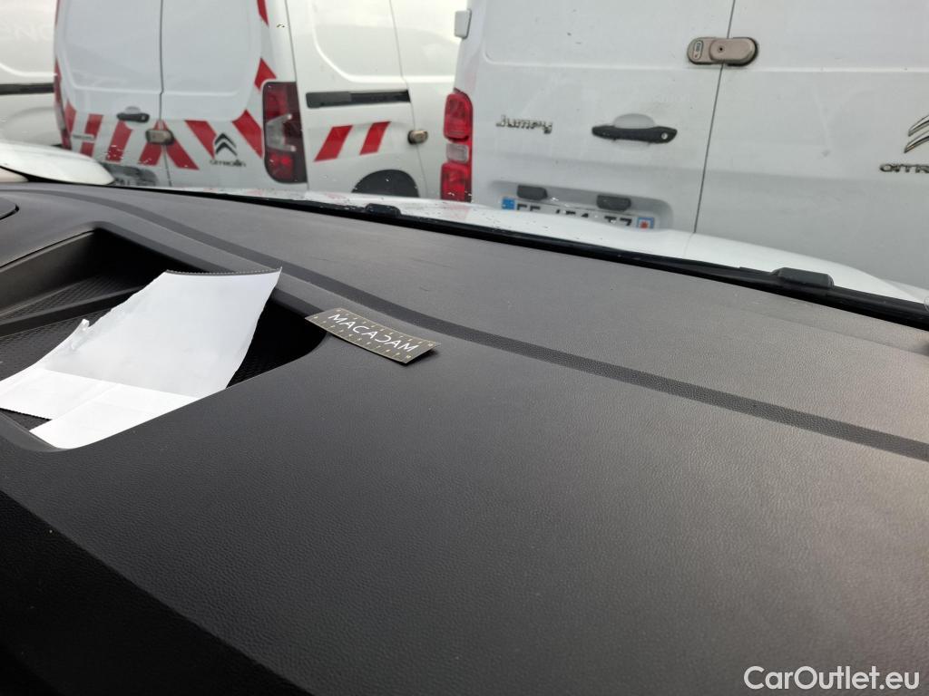  Renault  Kangoo RENAULT  / 2021 / 4P / Fourgonnette EXTRA - BLUE DCI 95 #50