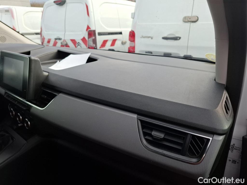  Renault  Kangoo RENAULT  / 2021 / 4P / Fourgonnette EXTRA - BLUE DCI 95 #47