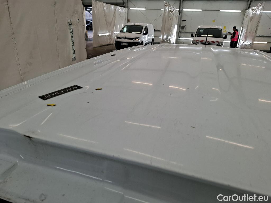  Renault  Kangoo RENAULT  / 2021 / 4P / Fourgonnette EXTRA - BLUE DCI 95 #81