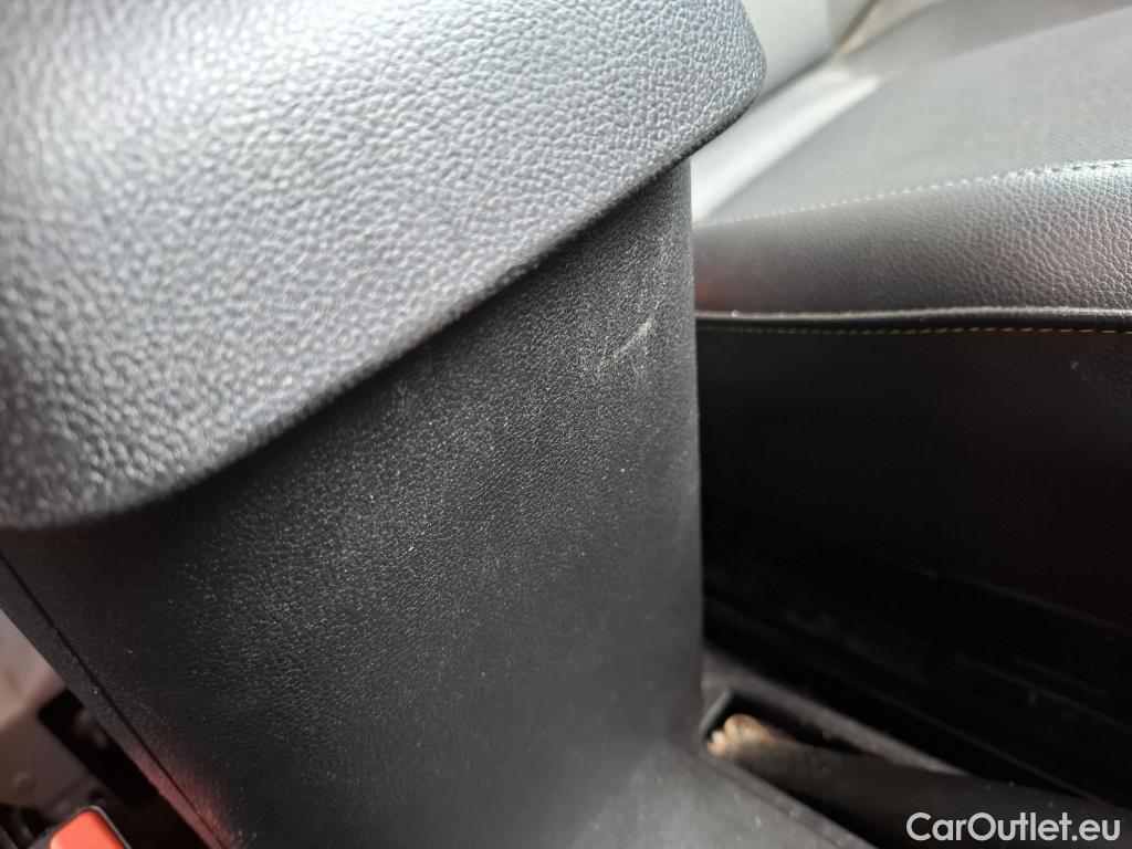  Renault  Kangoo RENAULT  / 2021 / 4P / Fourgonnette EXTRA - BLUE DCI 95 #65