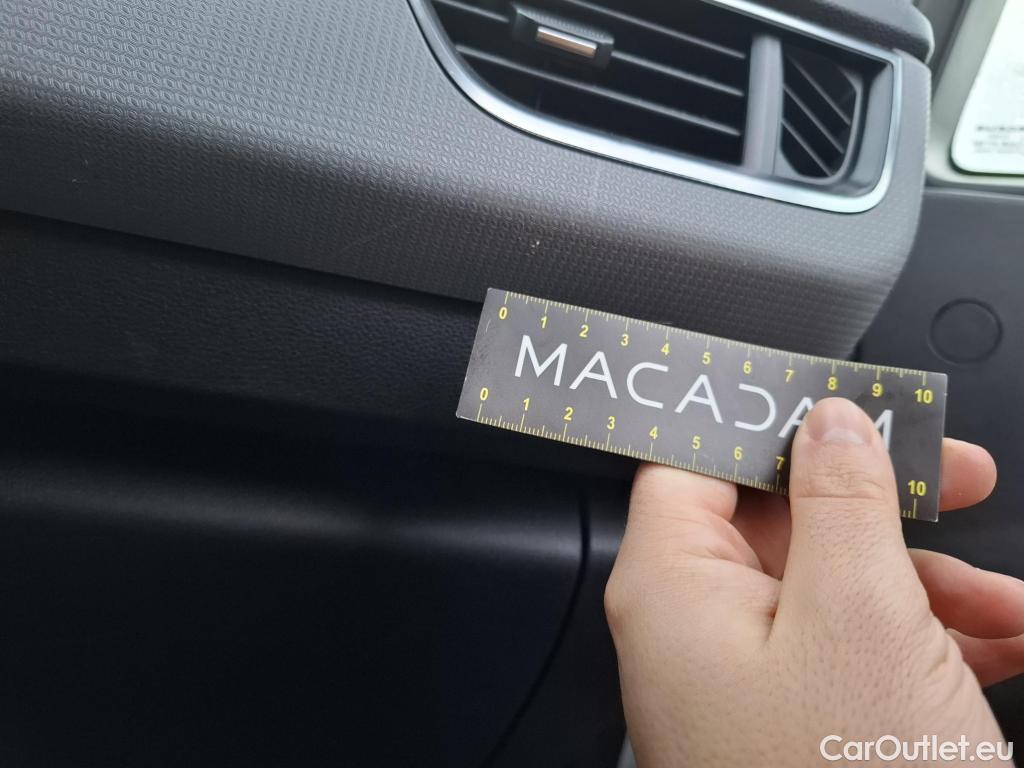  Renault  Kangoo RENAULT  / 2021 / 4P / Fourgonnette EXTRA - BLUE DCI 95 #52